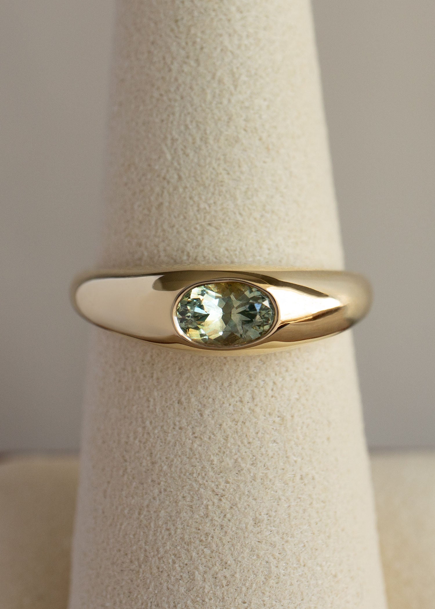 In Stock | Light Green Sapphire Classic Risa Ring